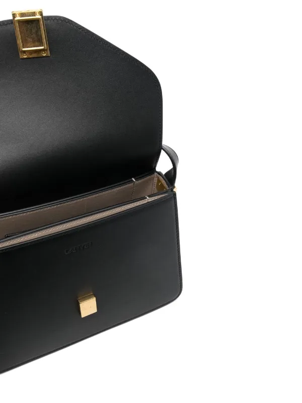 新品タグ付きLANVIN COLLECTION ショルダーバッグラムスキンファー 新品タグ付きLANVIN COLLECTION ショルダーバッグラムスキン