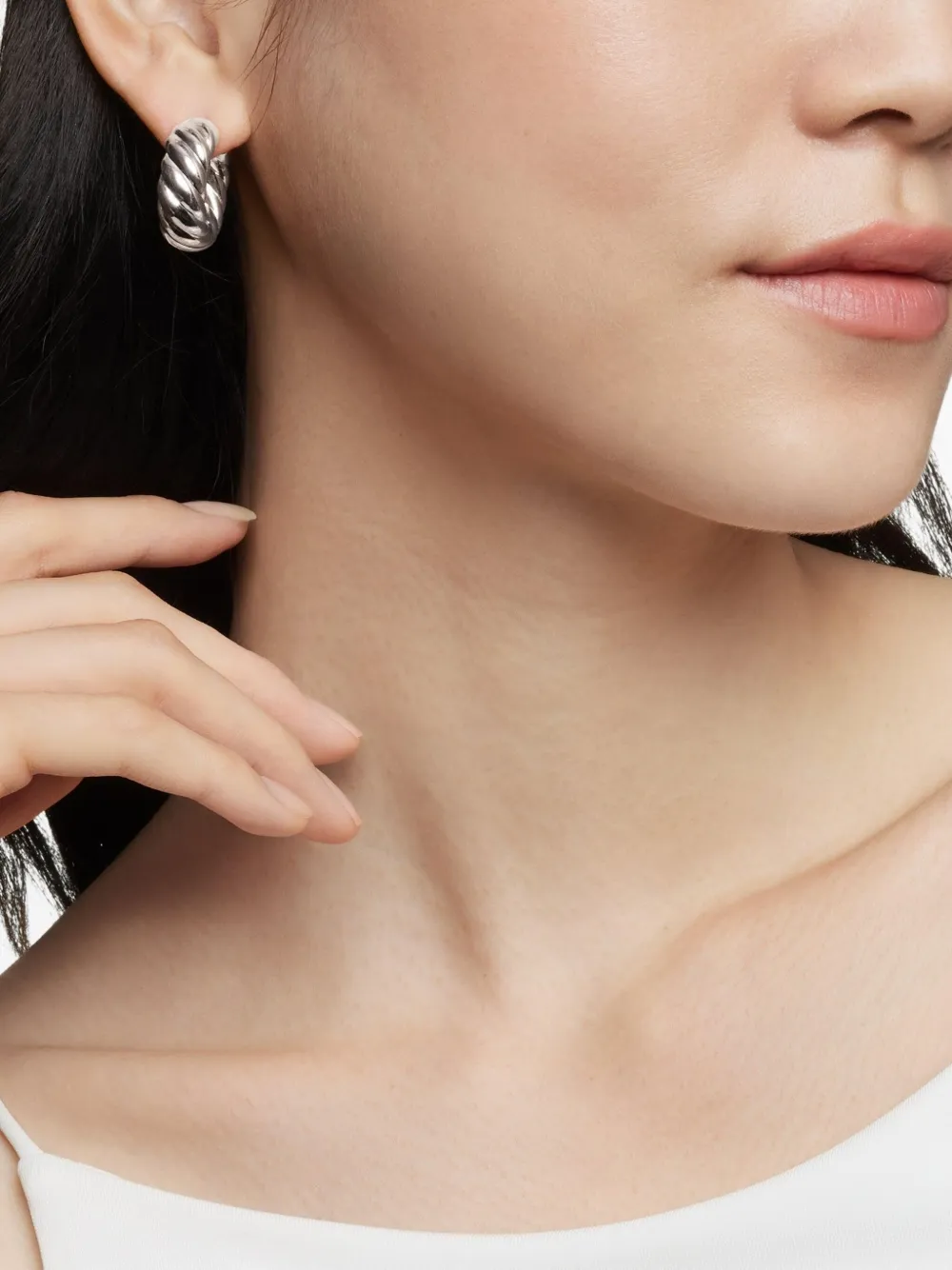 David Yurman sterling silver Sculpted Cable hoop earrings (25mm) | Image 2
