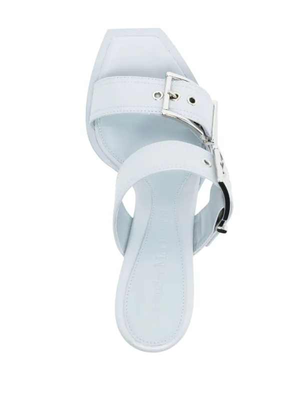 Alexander McQueen バックル レザーサンダル | ブルー | FARFETCH JP