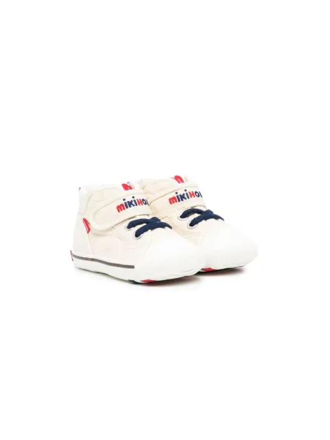 Miki House tenis altos con logo bordado