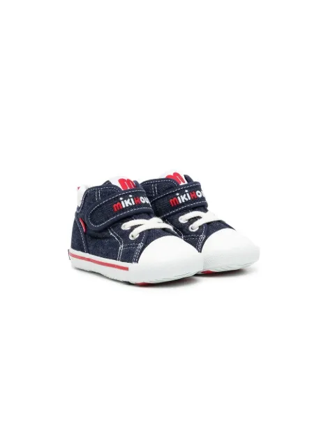 Miki House tenis altos con logo bordado