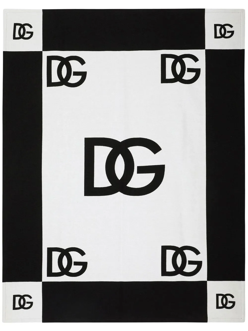 logo pattern cotton blanket