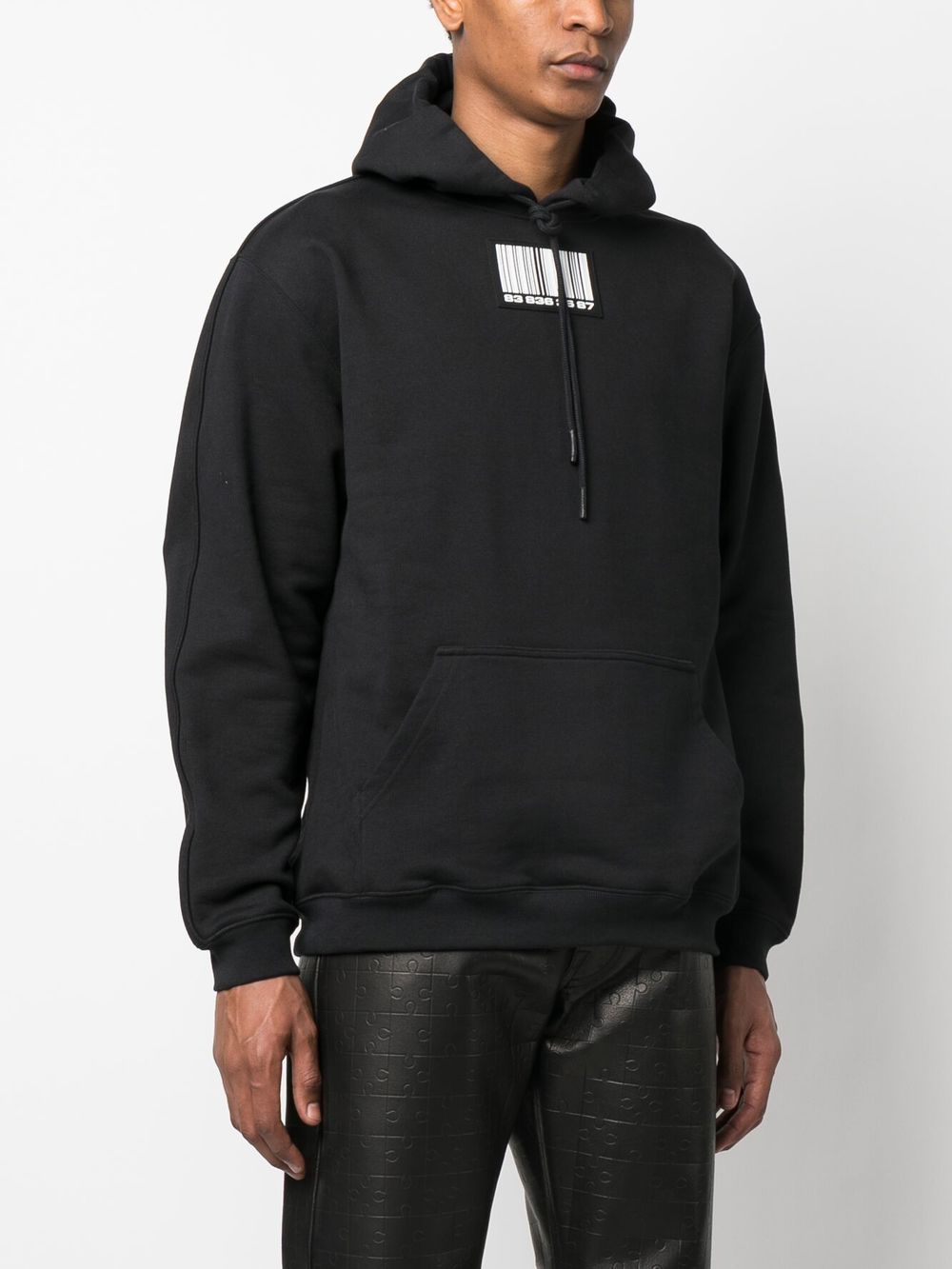 Shop Vtmnts Logo-patch Long-sleeve Hoodie In Schwarz