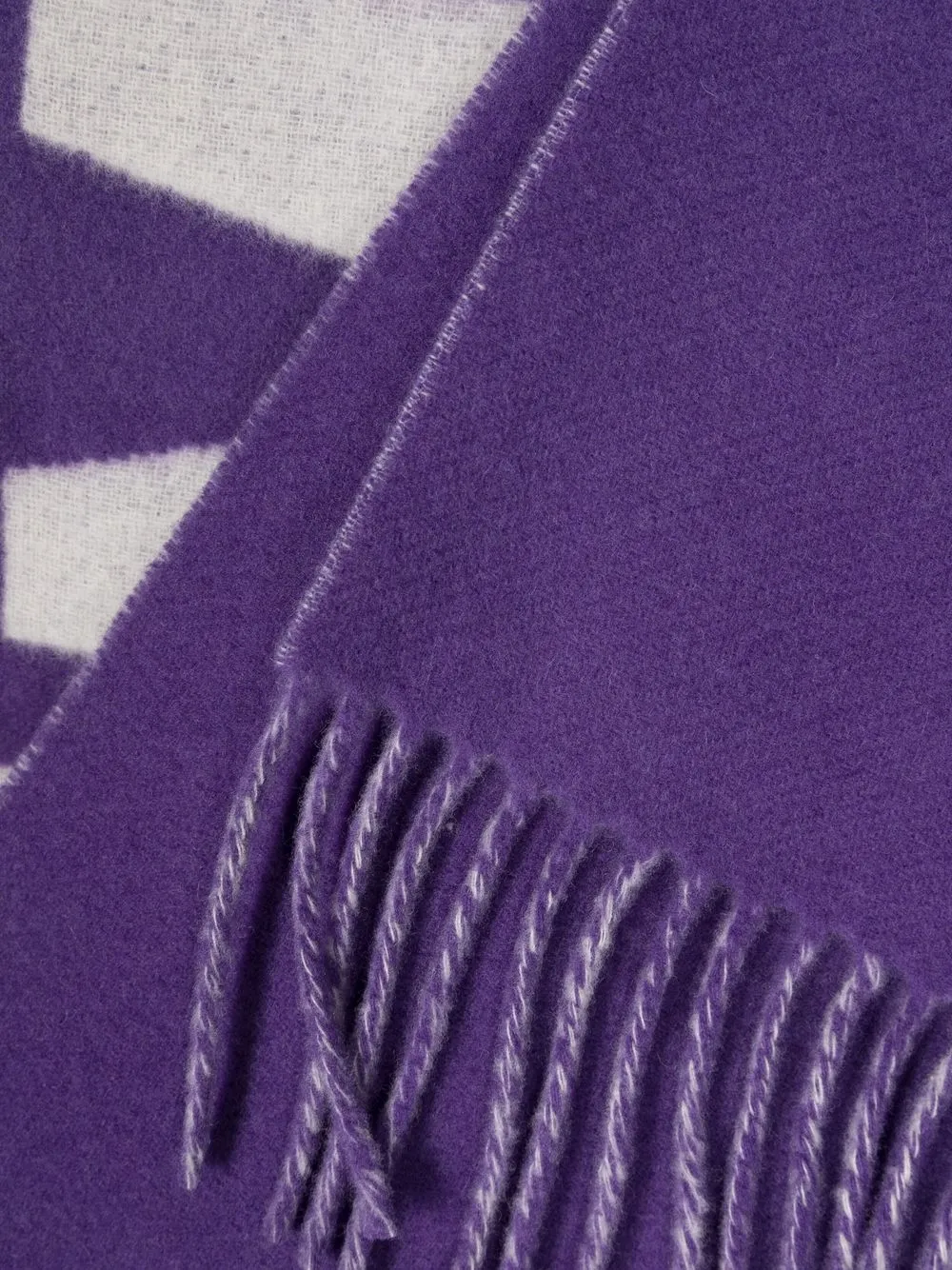Shop Jacquemus Intarsia-knit Logo Scarf In Violett