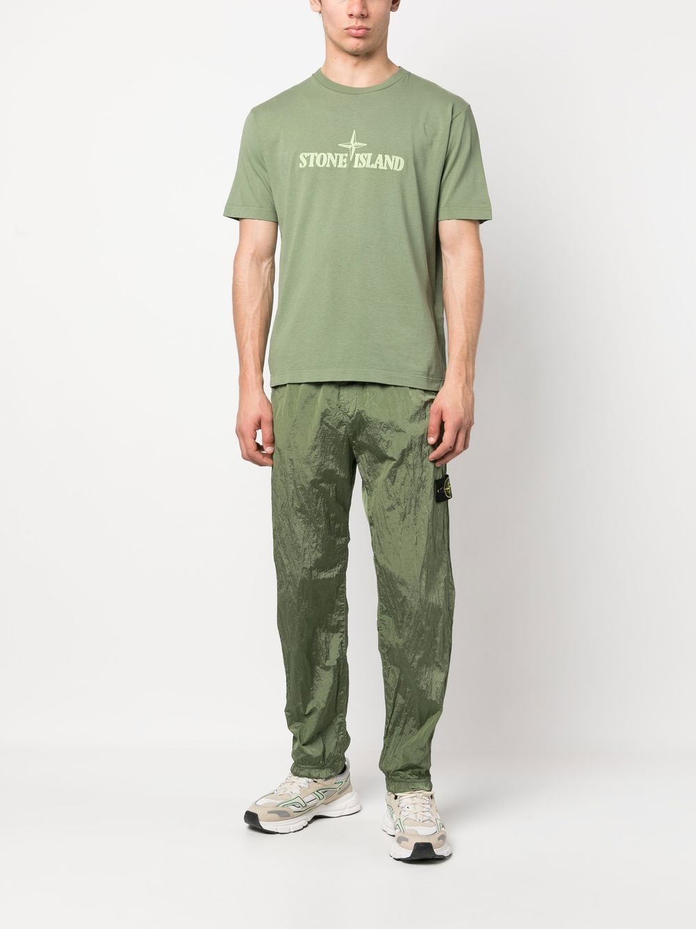 Stone Island T-shirt met geborduurd logo - Groen