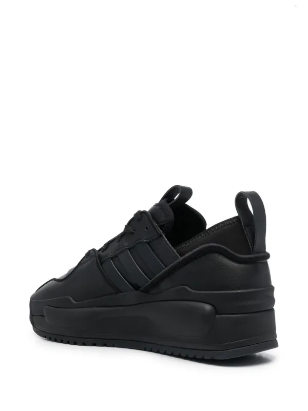 Y3 low outlet top trainers