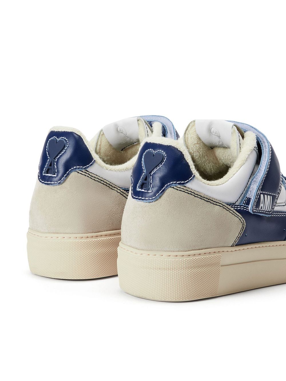 Shop Ami Alexandre Mattiussi Ami De Coeur Low-top Sneakers In Blue