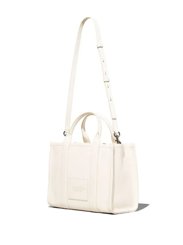 【関税込み】The Medium Tote - Marc Jacobs - Cotton - White Marc Jacobs The Medium Tote Bag | White | FARFETCH