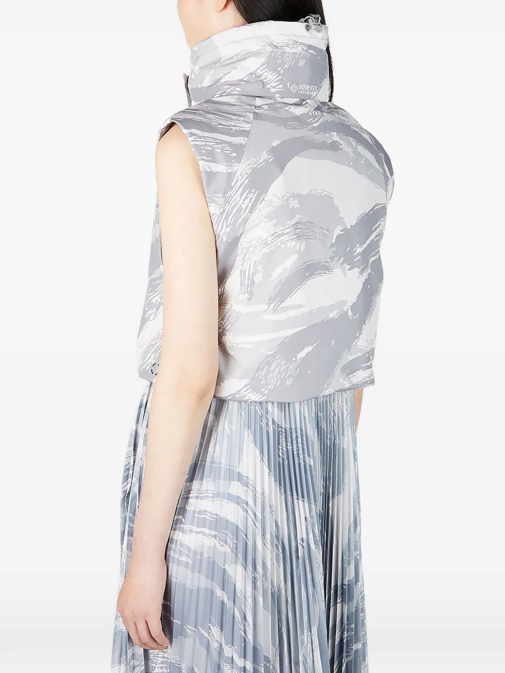 Moncler x HYKE Vanilis cropped gilet Grijs
