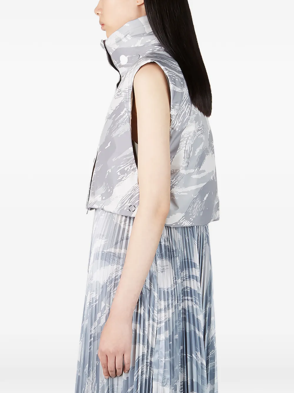 Moncler x HYKE Vanilis cropped gilet Grijs