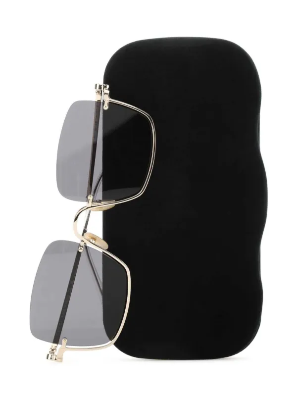 Gucci Oversized shops Eyewear Case