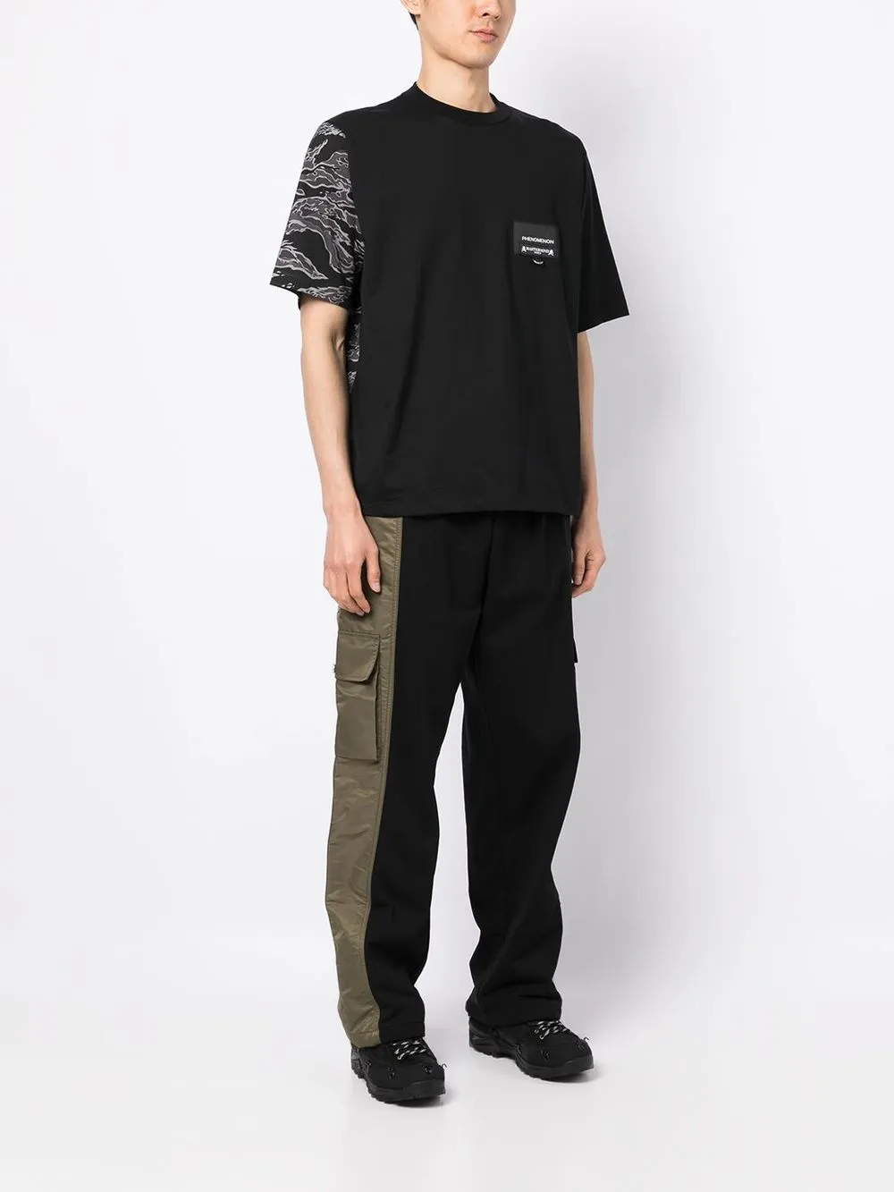 Mastermind Japan Camouflage-print Short-sleeved T-shirt In Black