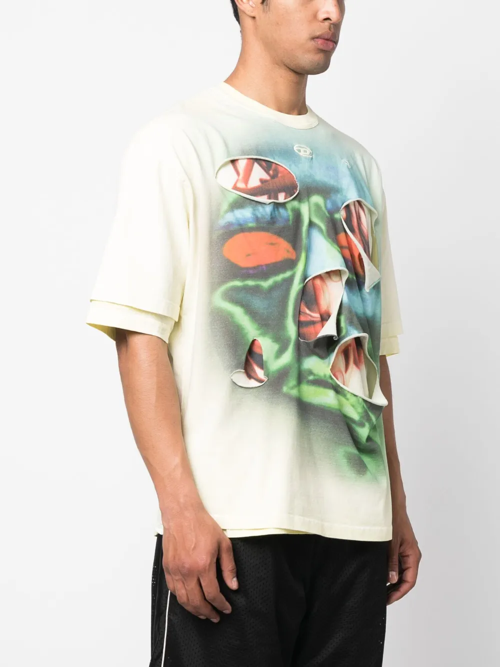 DIESEL DISTRESSED-EFFECT GRAPHIC-PRINT T-SHIRT 