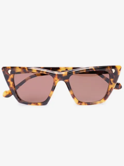Nanushka lentes de sol con armazón estilo carey