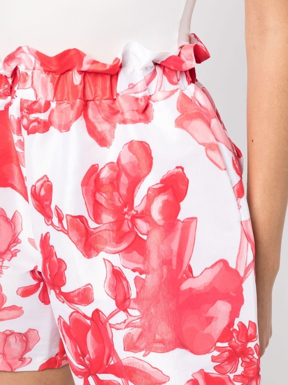 Shop Kika Vargas Floral-print Paperbag Shorts In Rot