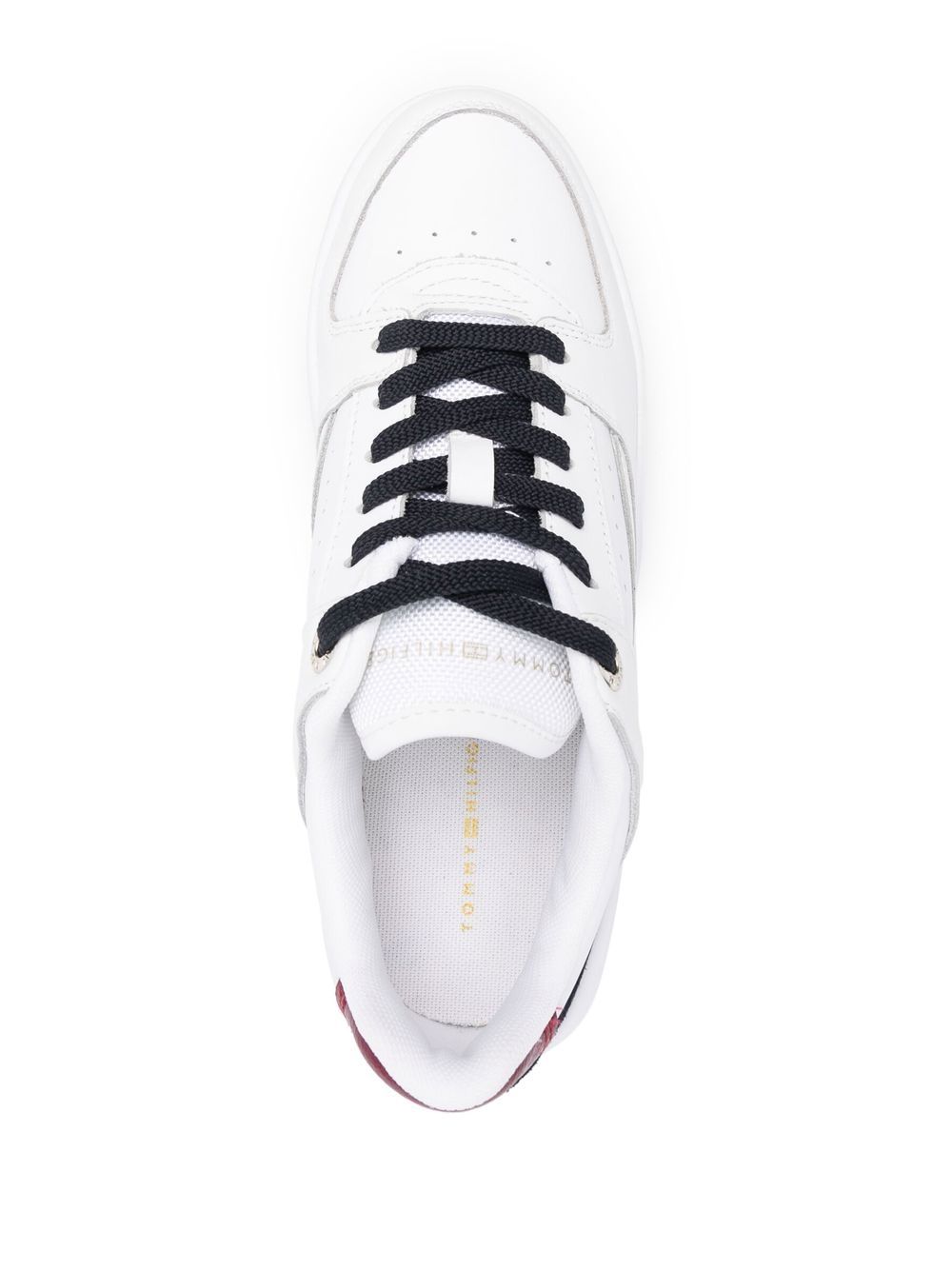 Shop Tommy Hilfiger Monogram Low-top Leather Sneakers In 白色