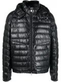 Moncler logo-patch padded down jacket - Black