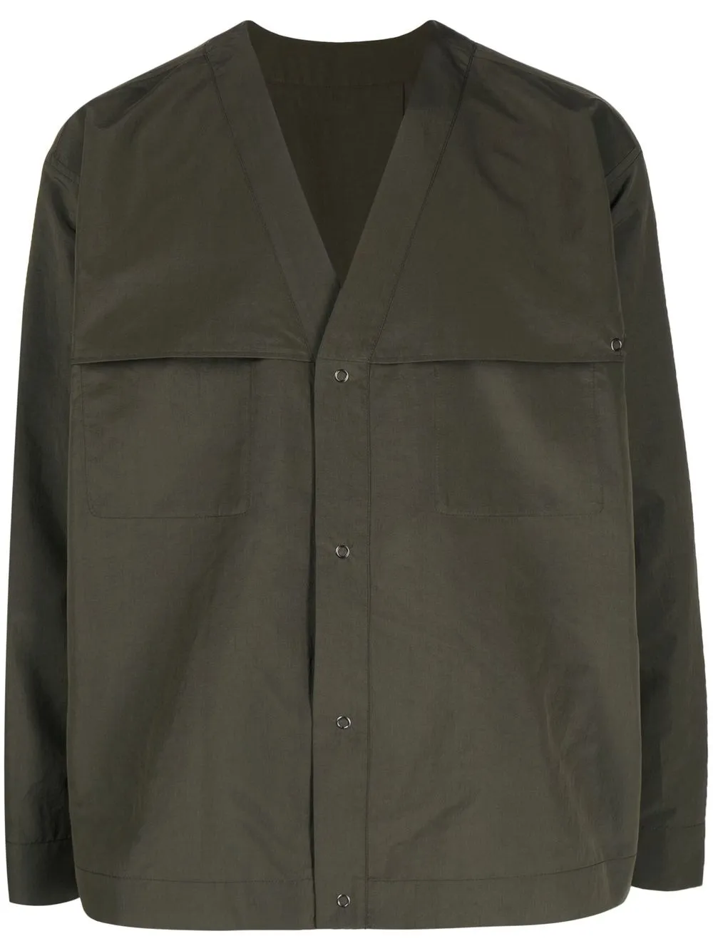 

Homme Plissé Issey Miyake camisa manga larga con cuello en V - Verde