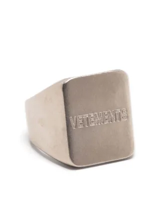 VETEMENTS Logo Square Signet Ring | Silver | FARFETCH