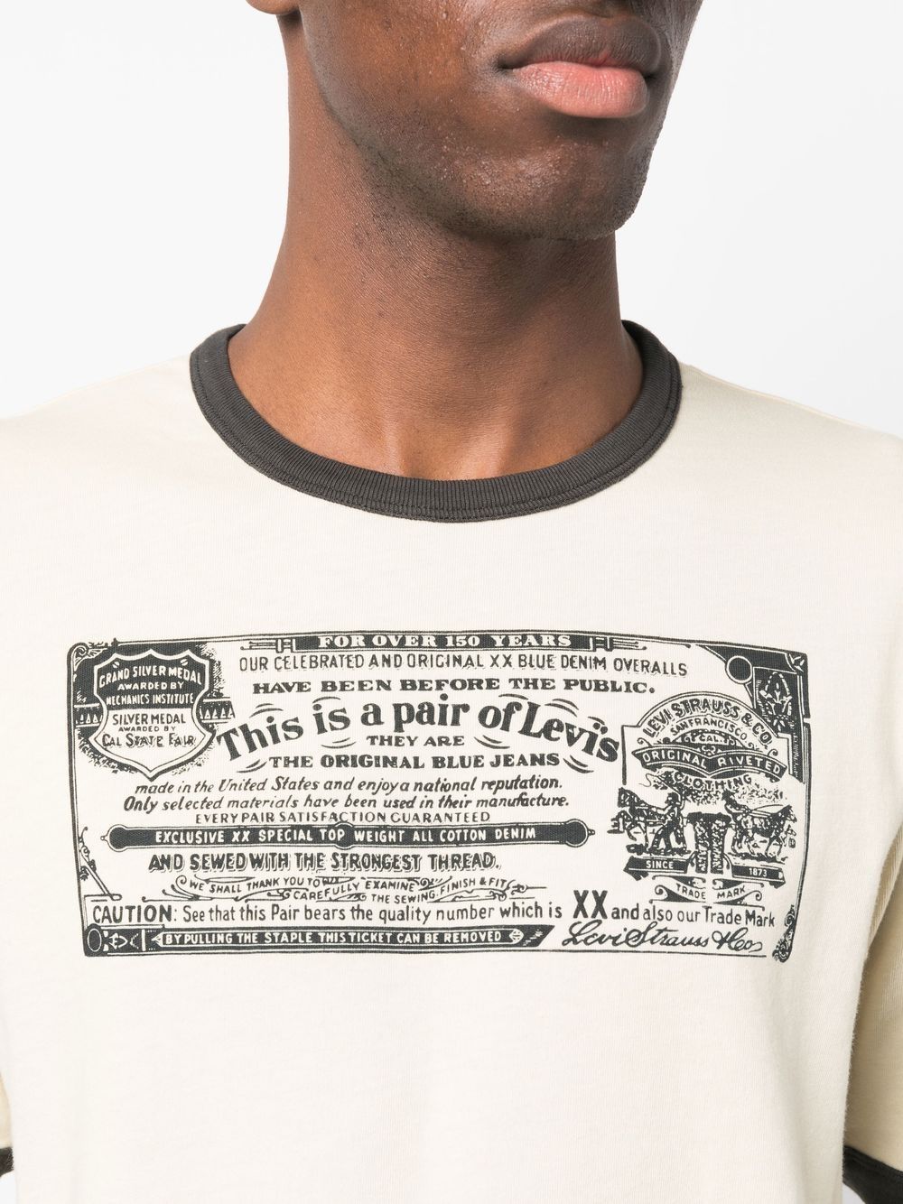 Shop Levi's Mission Dollar Bill T-shirt In Neutrals