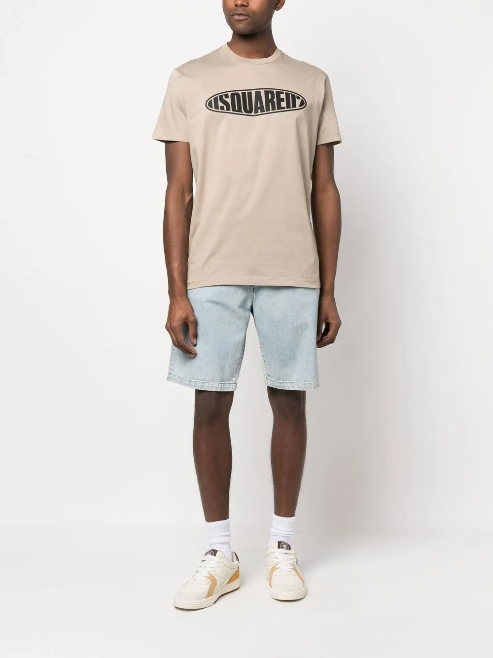 Image 2 of Dsquared2 logo-print short-sleeve T-shirt