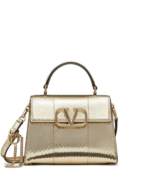 Valentino Garavani شنطة عملية جلد بشعار V
