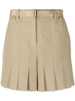 sacai