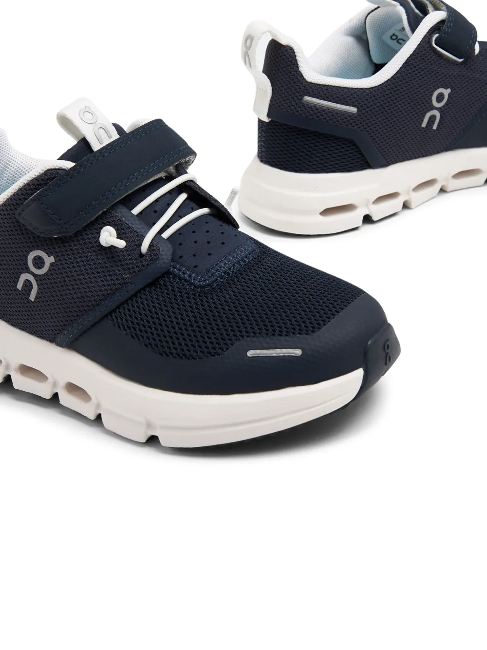 Shop On Running On Cloud Play 1 Sneakers In Blue