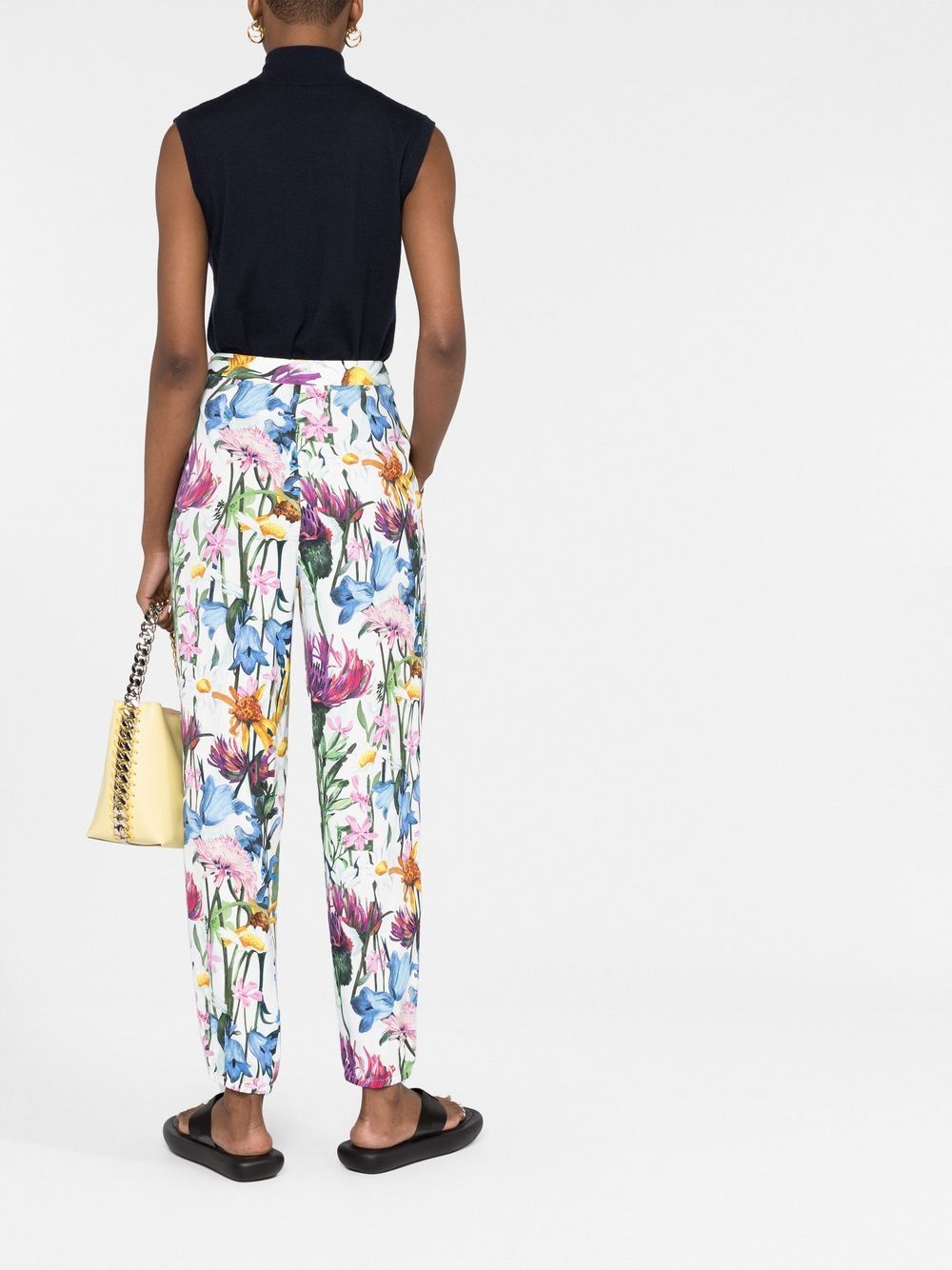 Shop Stella Mccartney Floral-print Tappered Trousers In Weiss
