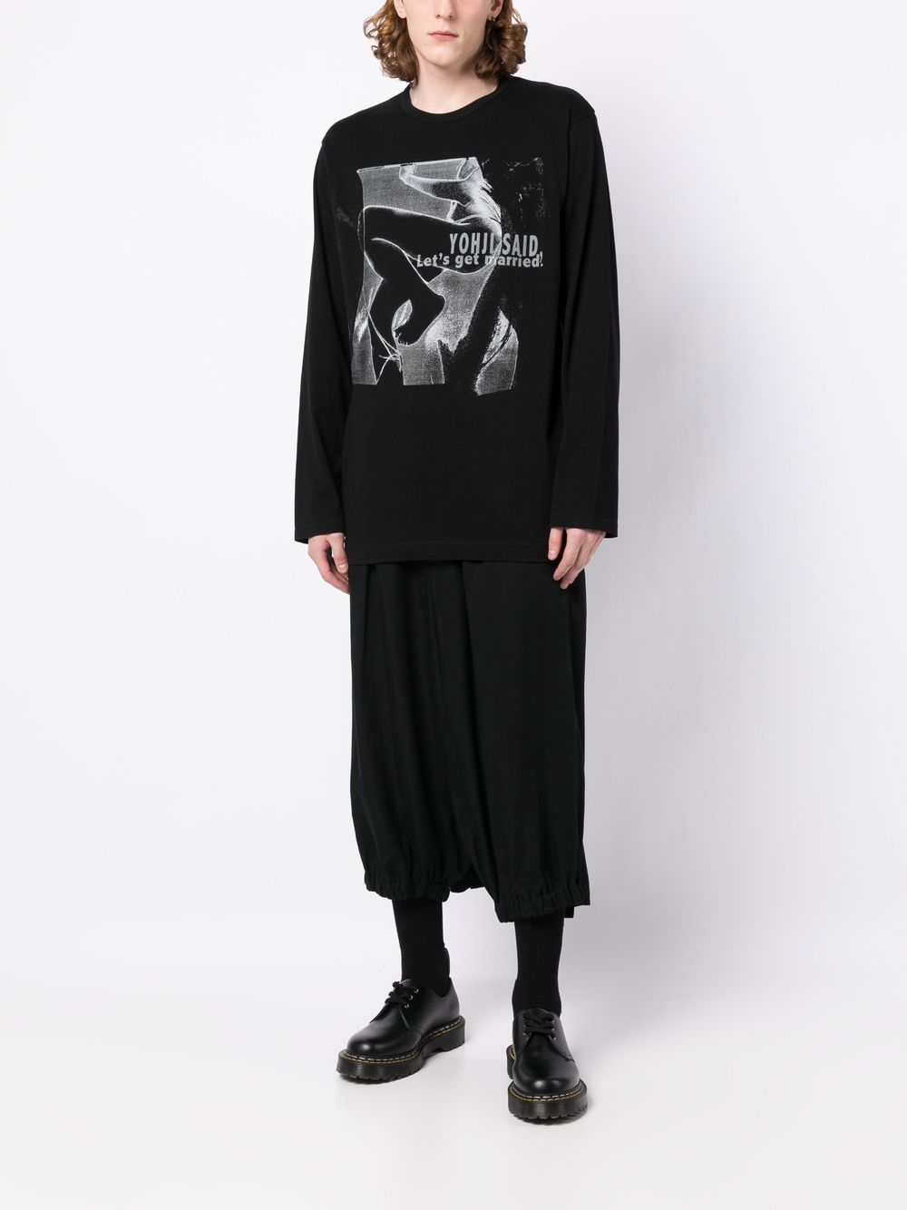 Shop Yohji Yamamoto Graphic-print Long-sleeve T-shirt In Black