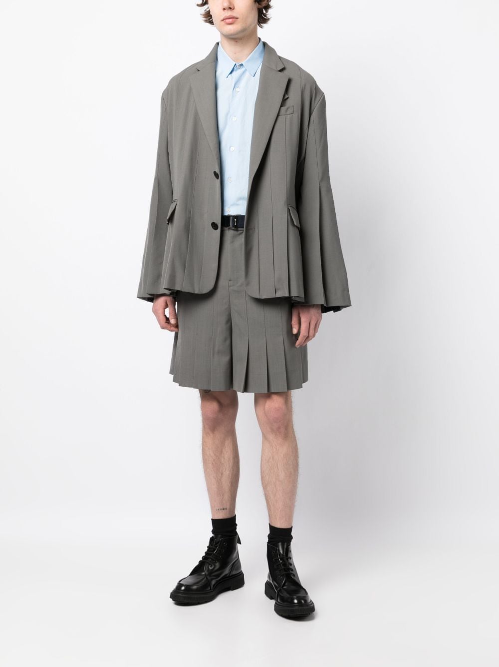 sacai Gestreepte shorts - Grijs