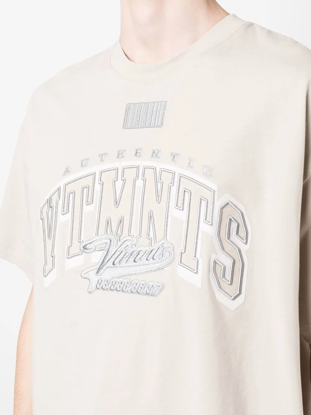 VTMNTS LOGO-PRINT T-SHIRT 