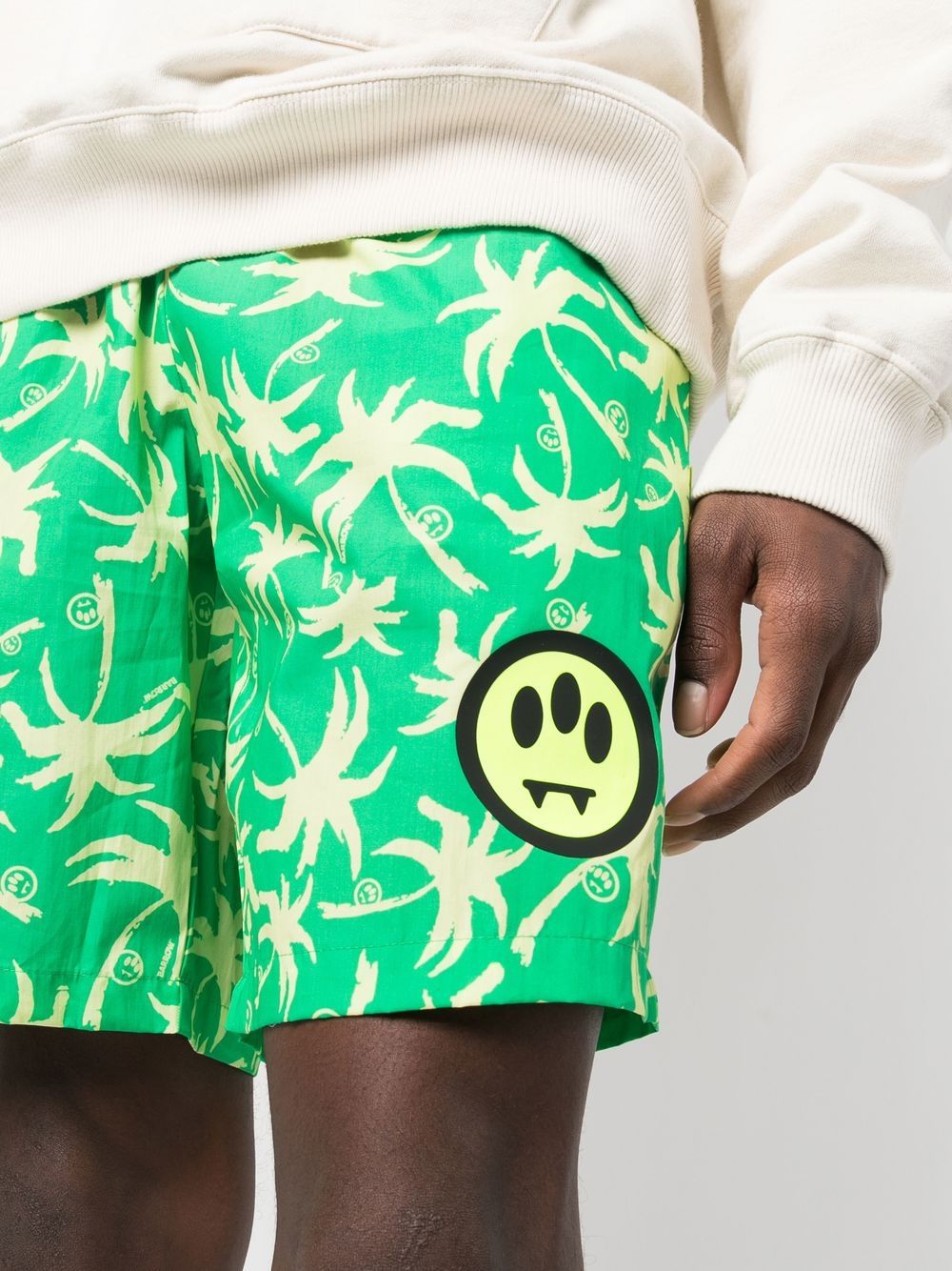 Shop Barrow Palm Tree-print Cotton Shorts In Green