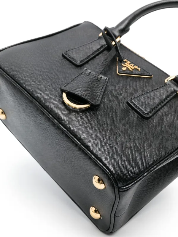Prada logo-plaque Shoulder Bag | Black | FARFETCH