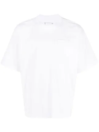 sacai