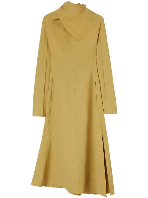 Jil Sander vestido asimétrico con detalle de mascada