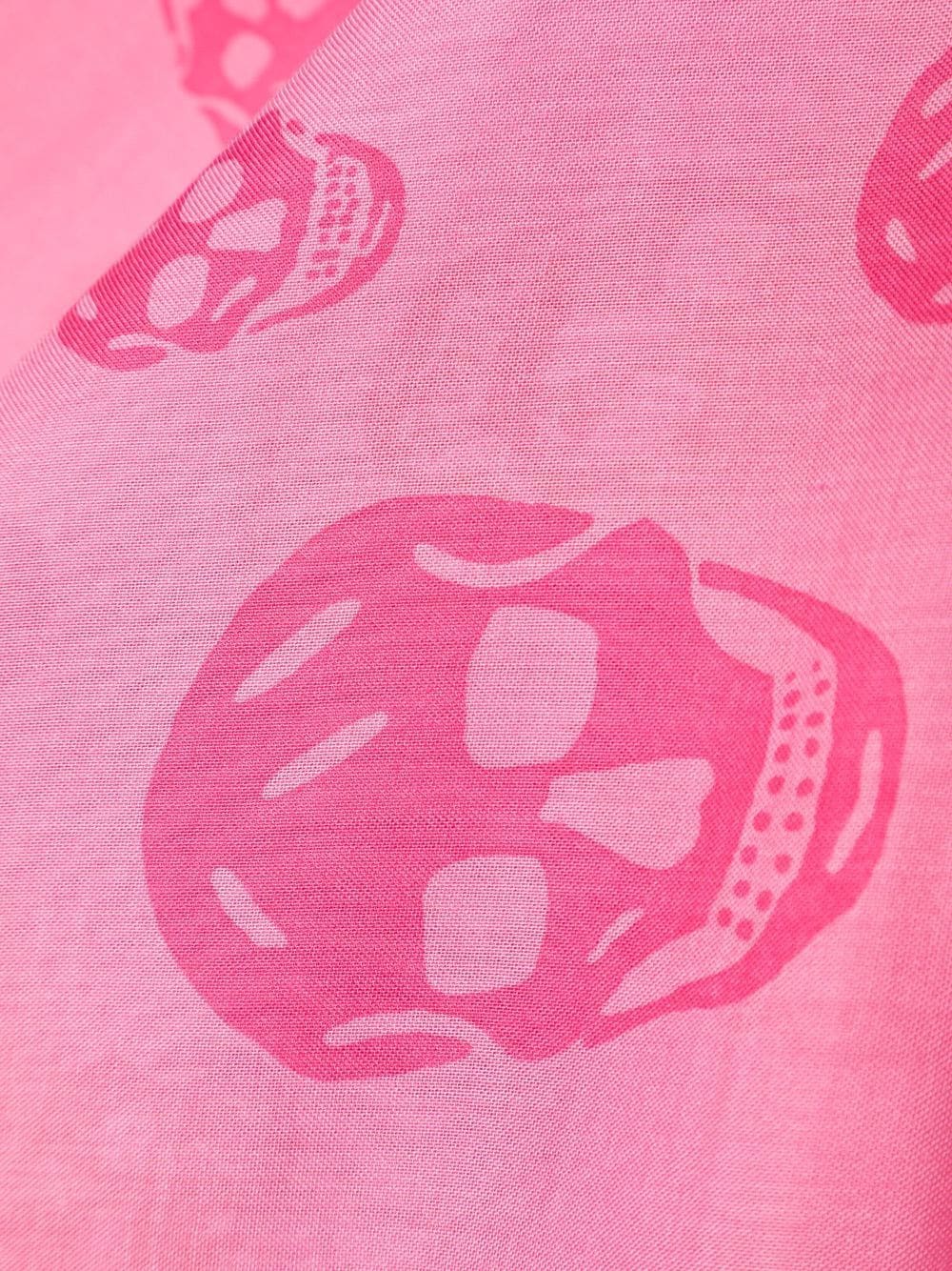 Shop Alexander Mcqueen Skull-print Frayed Scarf In Pink