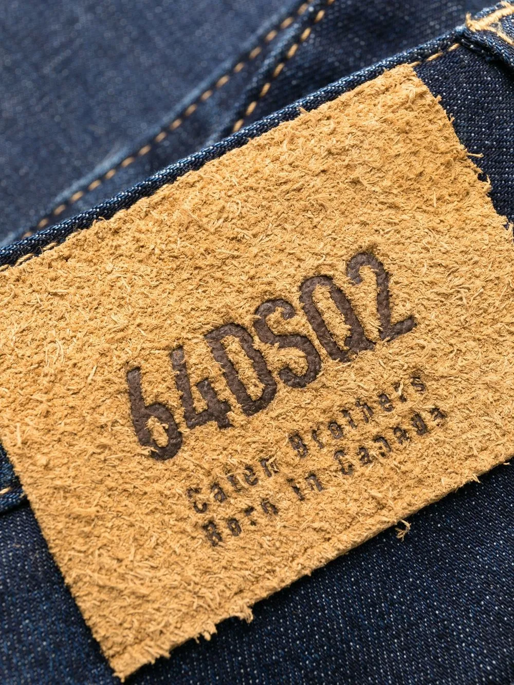 illustrated distressed skinny jeans