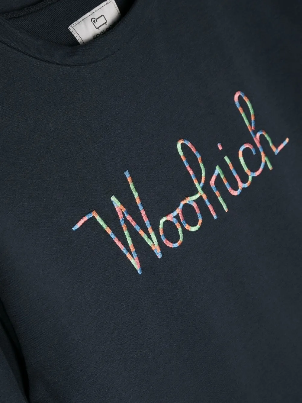 Woolrich Embroidered-logo Detail T-shirt In Blue