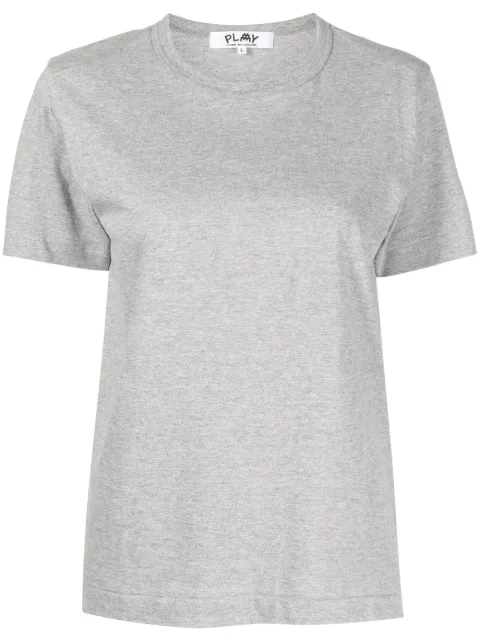 Comme Des Garçons Play تيشيرت بزينة قلب بكسل x Invader