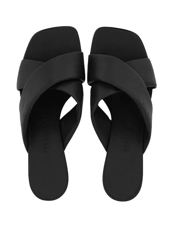 Ferragamo クロスストラップ ミュール | ブラック | FARFETCH JP