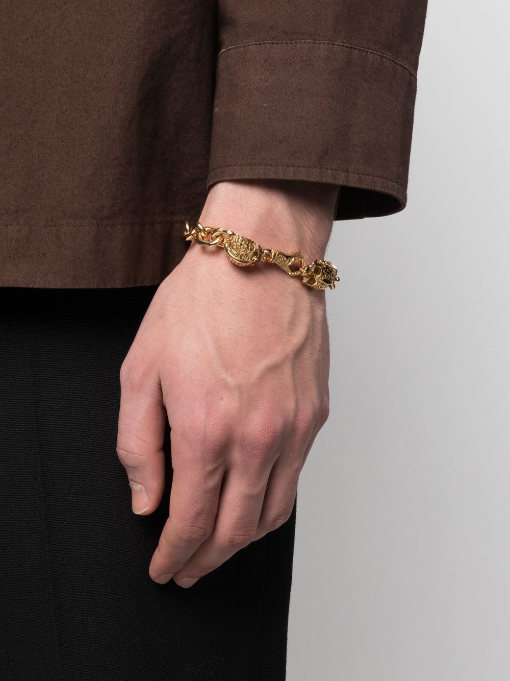 Shop Emanuele Bicocchi Arabesque Skull Large Chain Bracelet In Gold