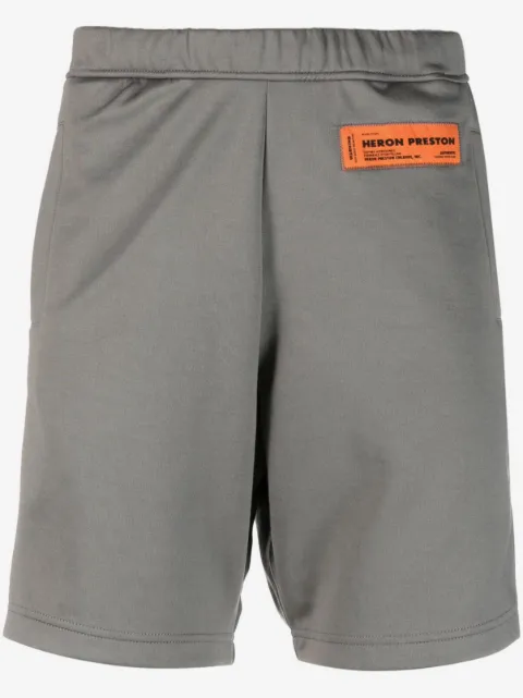 Heron Preston shorts deportivos con parche del logo