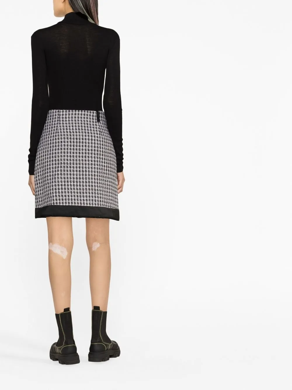 Moncler Black Tweed Mini Skirt In 白色