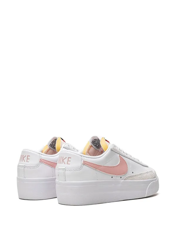 Nike blazer store low pink