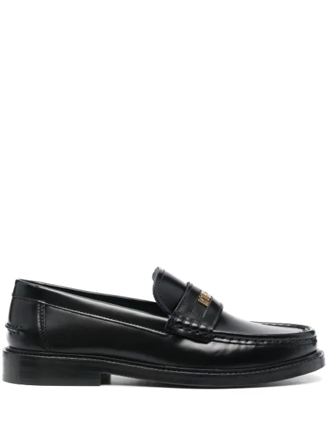 Moschino mocasines con placa del logo