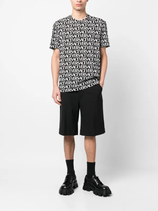 Tシャツ・カットソー VERSACE Logo Print Cotton T-Shirt White/Black Versace logo-print Cotton T-shirt | Black | FARFETCH