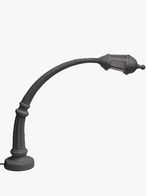 Seletti 'Sidonia' curved lamp