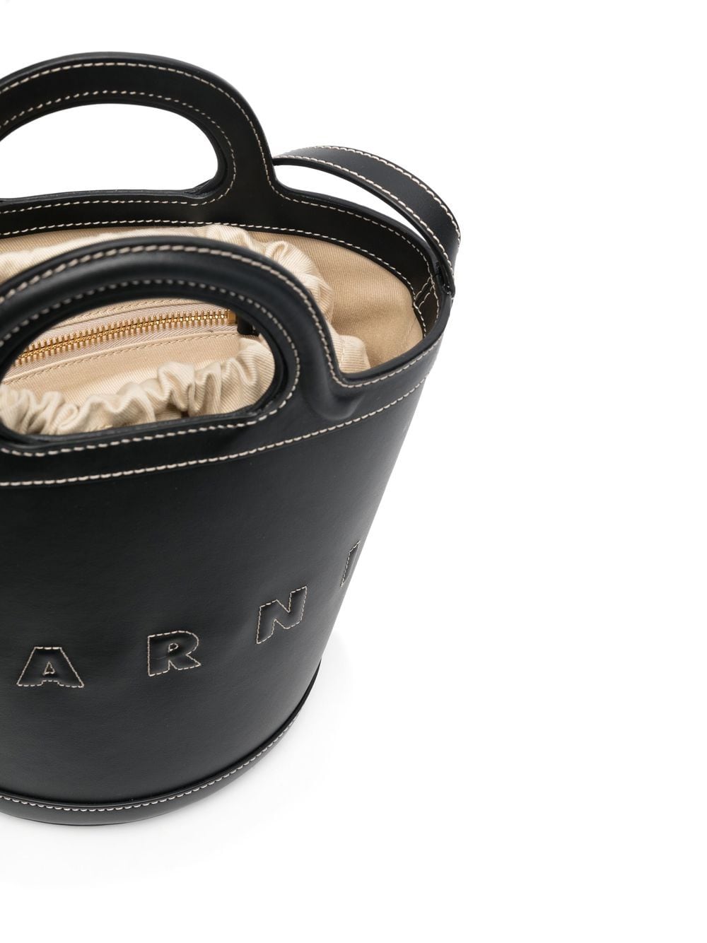 Shop Marni Tropicalia Small Bucket Bag In 黑色