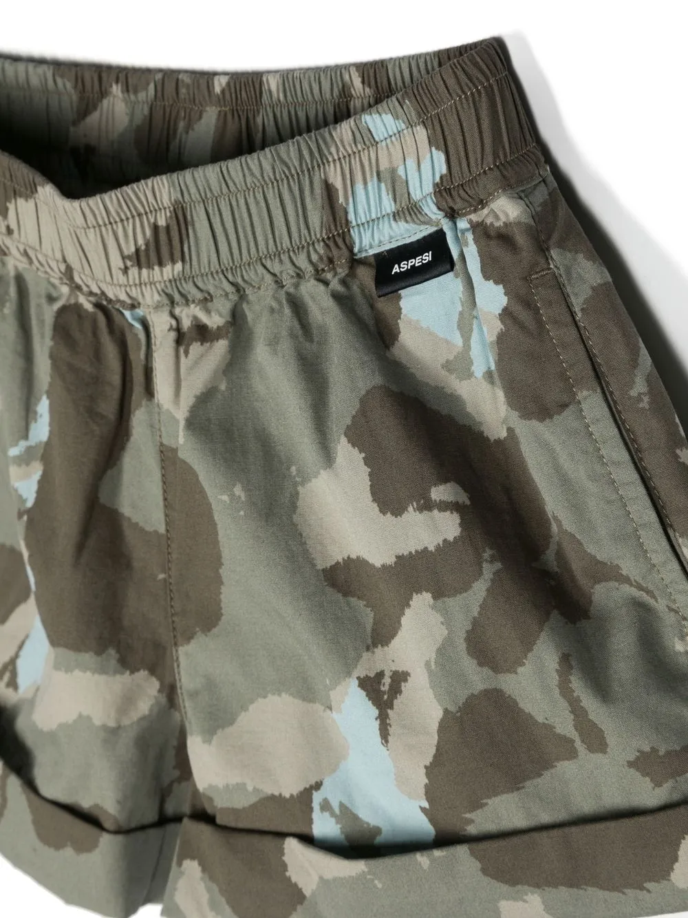 Aspesi Camouflage-print Shorts In 绿色